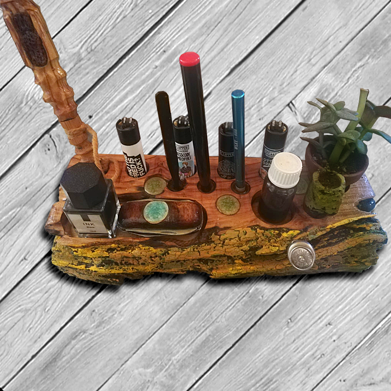 Schreibtisch-Helfer aus Holz